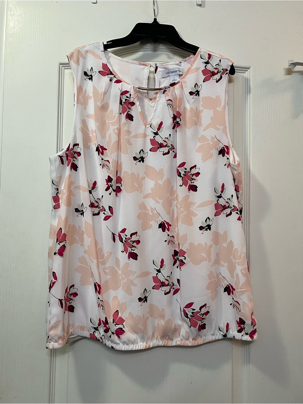 Liz Claiborne White Sleeveless Blouse with Pink Floral Print and Keyhole Design
